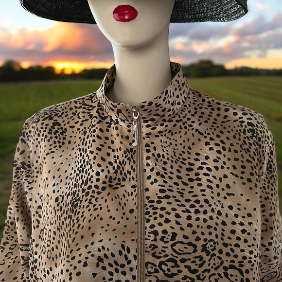 Women’s Jacket ALLYSON W WHITMORE GOLF Jacket Cheetah Print Zip Front Jacket - Picture 5 of 11